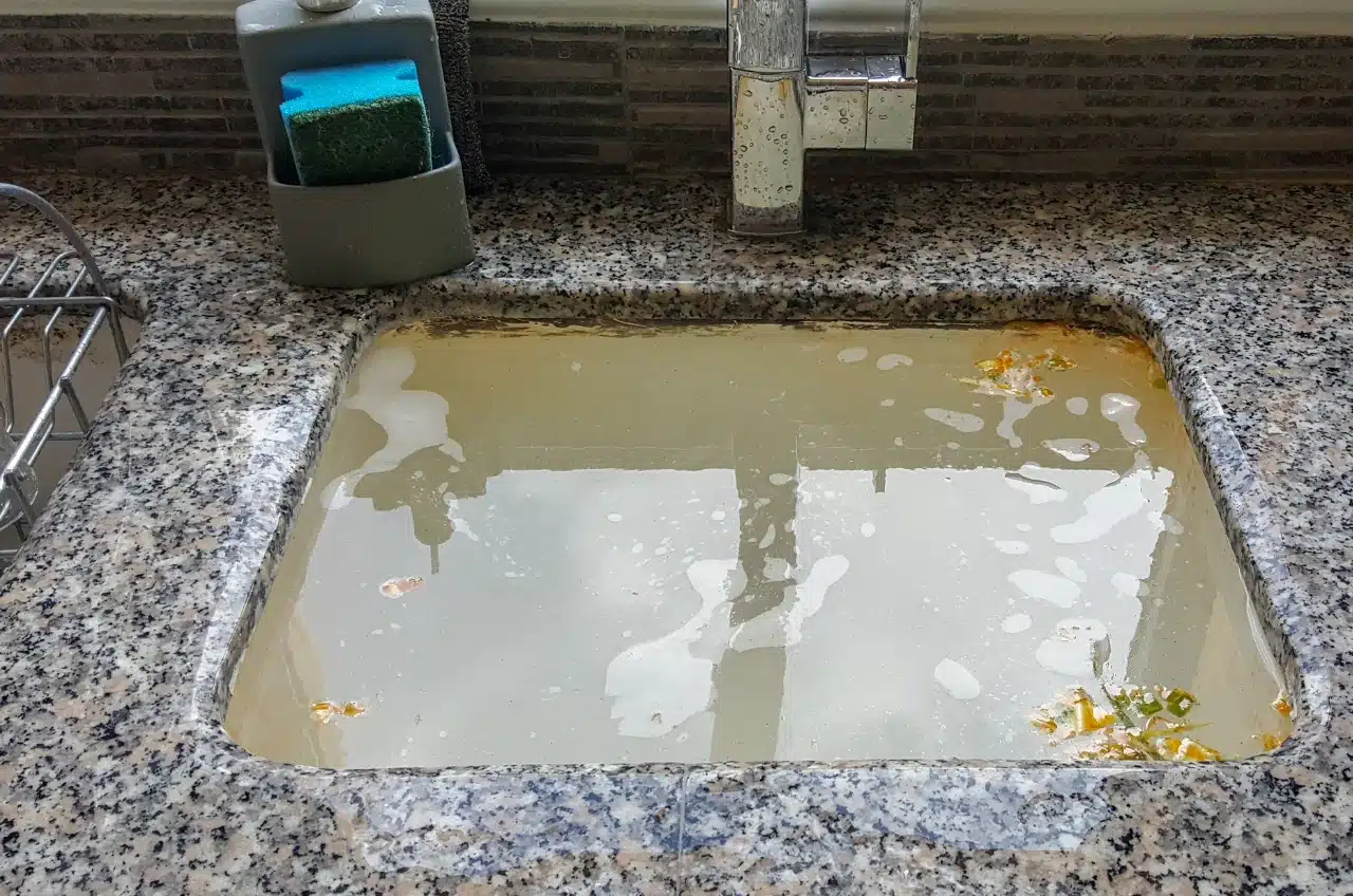 Desentupimento de Pia no Guarujá